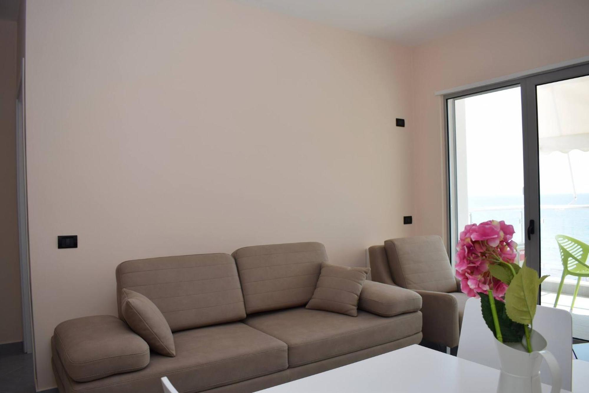 דורס Brisa Del Mar Apartments מראה חיצוני תמונה