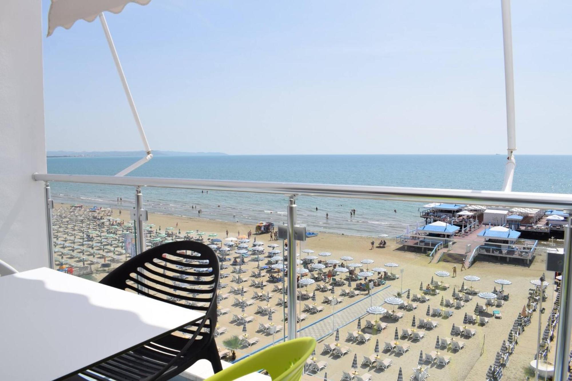 דורס Brisa Del Mar Apartments מראה חיצוני תמונה