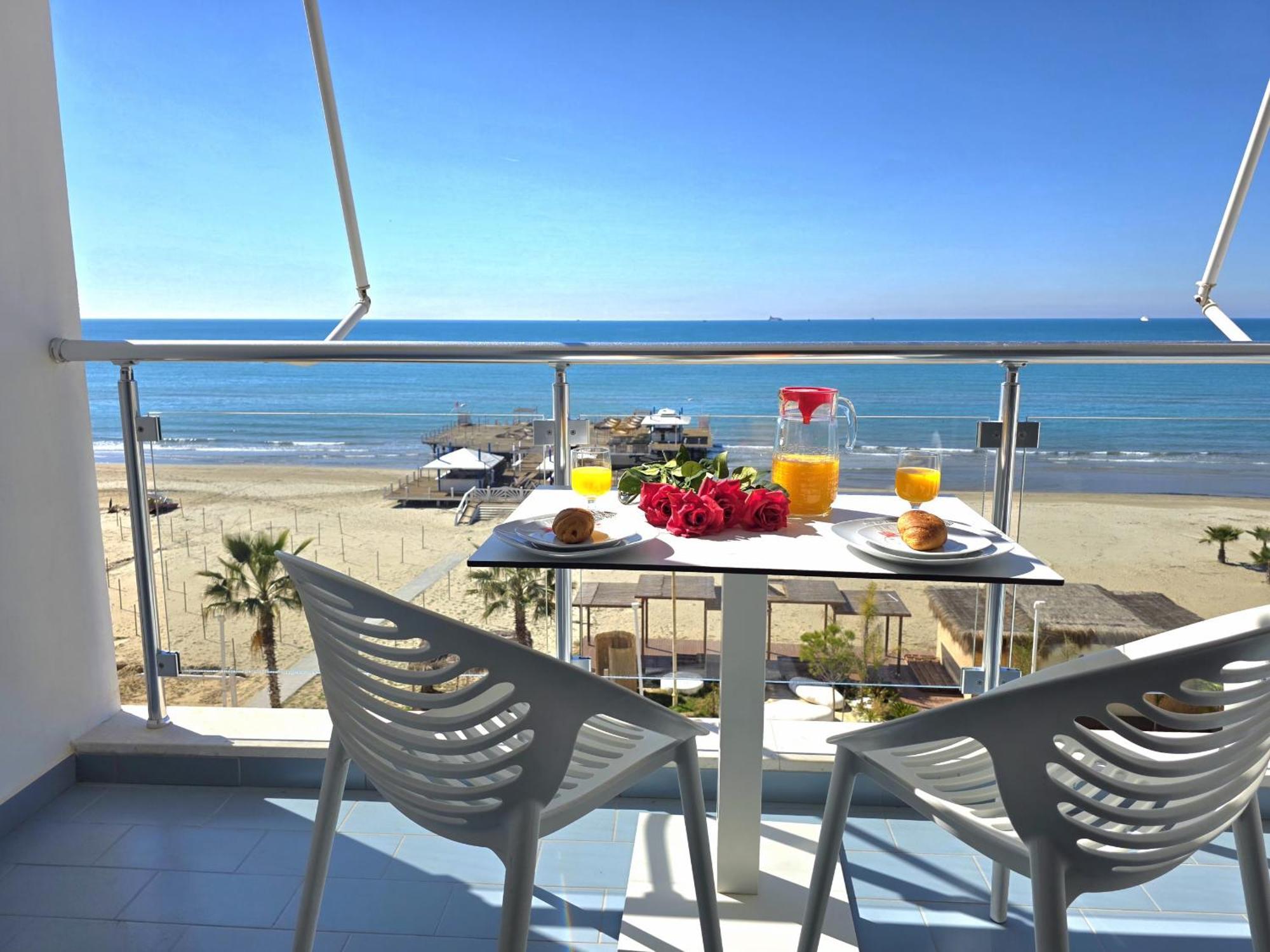 דורס Brisa Del Mar Apartments מראה חיצוני תמונה